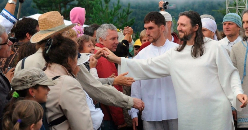 Сергей Тороп с последователями