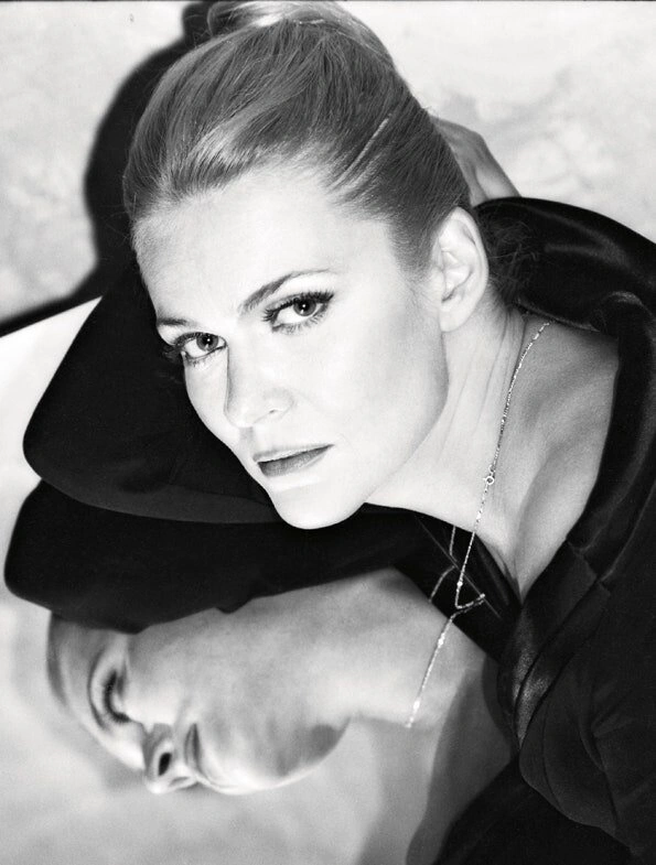 Алена Яковлева в молодости