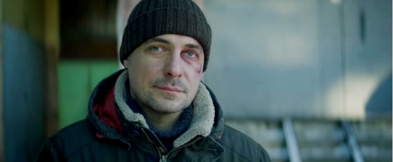 Кадр из сериала «Везет»