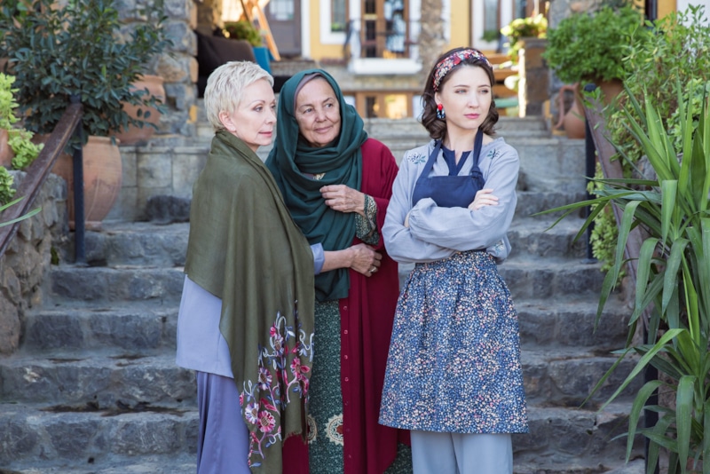 Актеры сериала «Между нами глубокое море» 