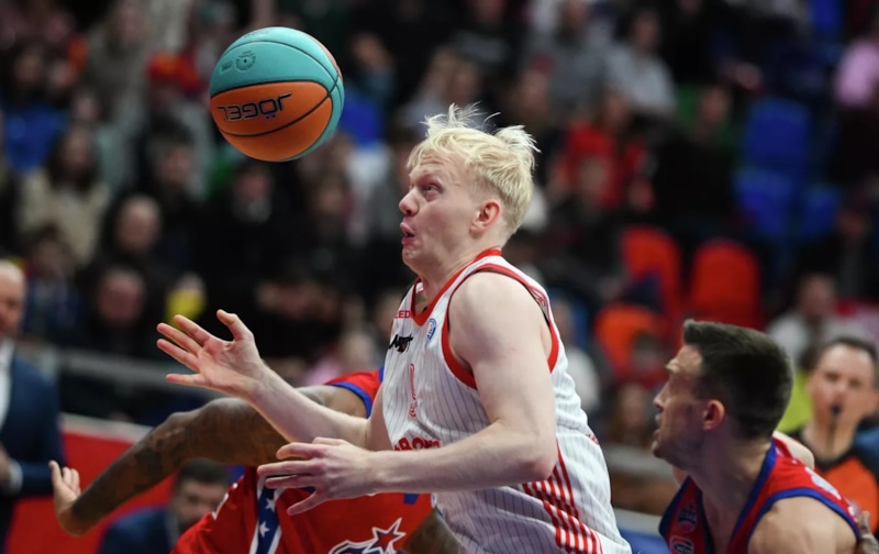 Баскетболиста Касаткина упекли за решетку во Франции