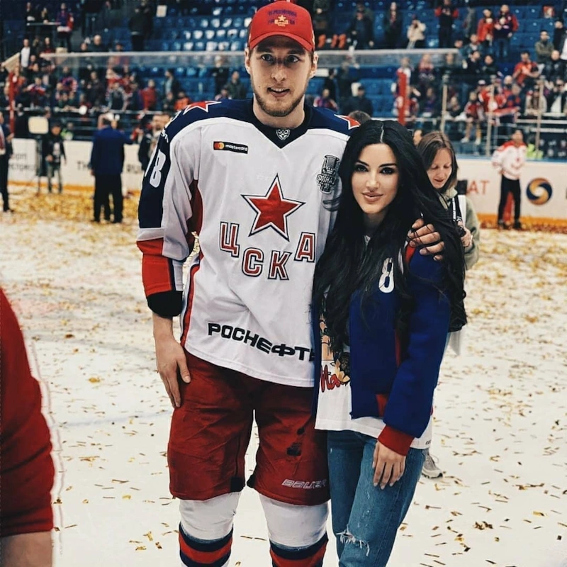 Максим Шалунов с женой