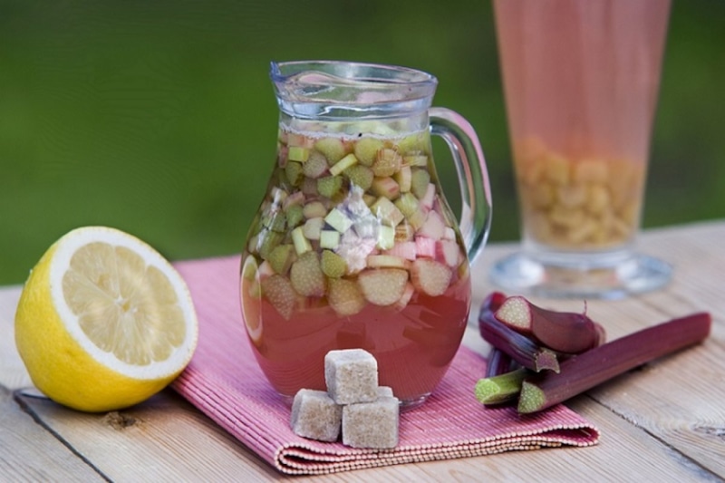 Необычный дуэт: компот из ревеня с рисом Необычный дуэт: компот из ревеня с рисом