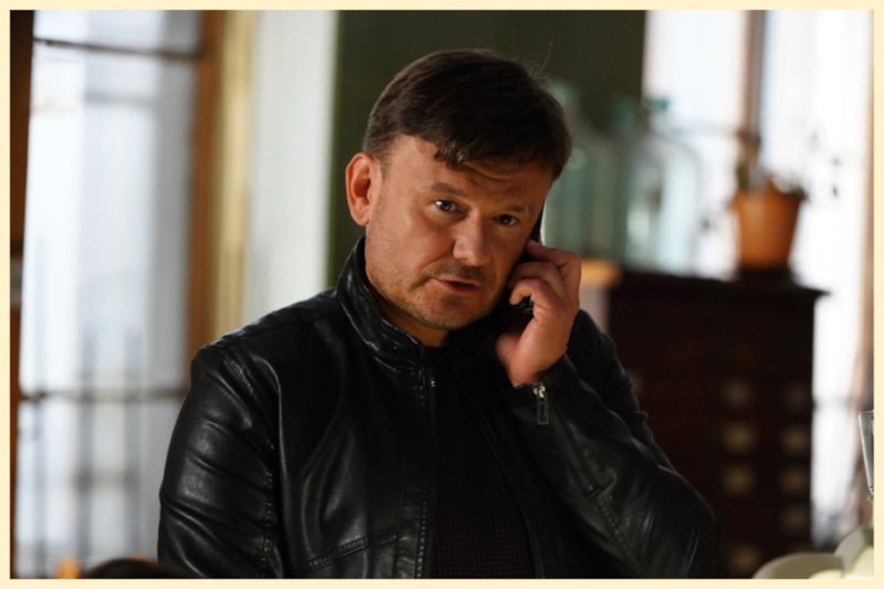 Иван Рудаков в сериале «Анна Медиум»