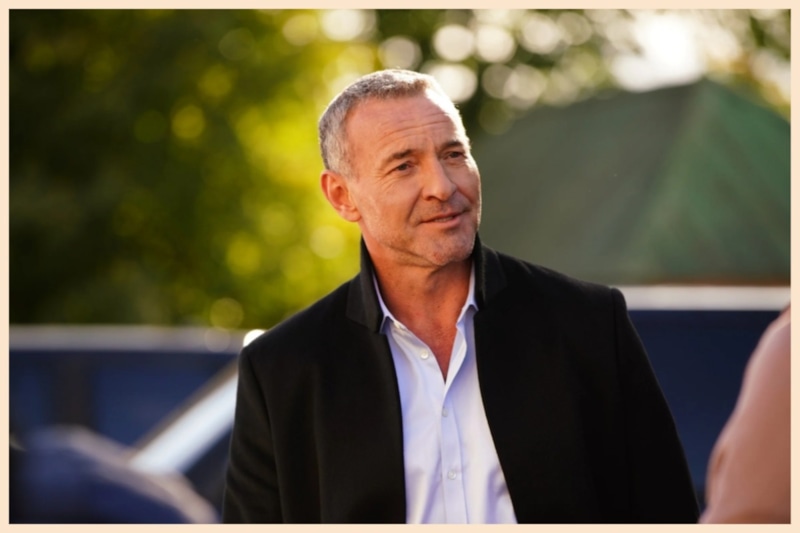 Максим Дрозд в сериале «Анна Медиум»