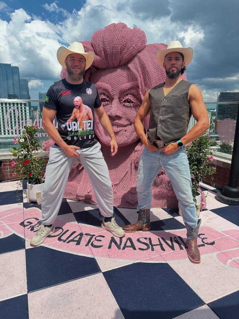 Вальтер Уокер с братом Джонни Уокером