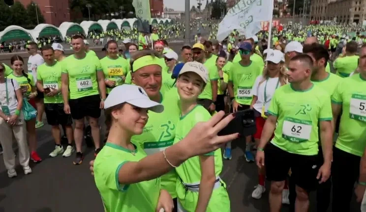 Дочь Германа Грефа Мария Греф с отцом и сестрой Евой