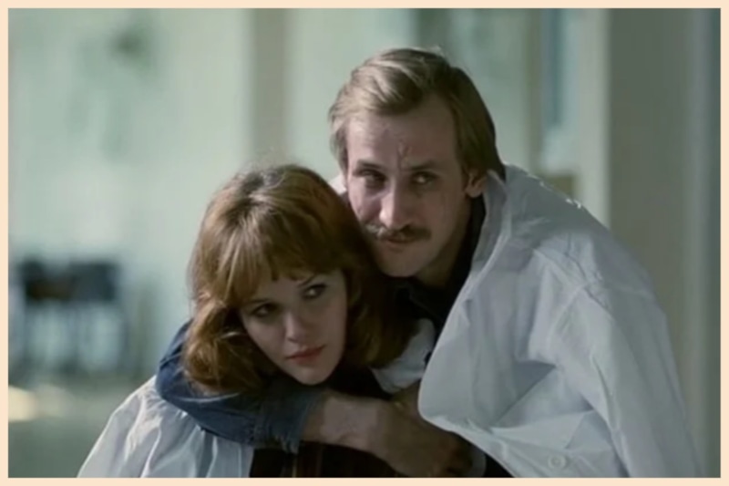 Кадр из фильма «Экипаж»