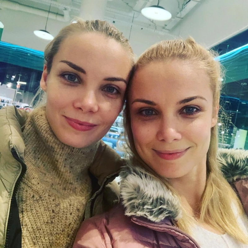 Ольга Арнтгольц и Татьяна Арнтгольц Ольга Арнтгольц и Татьяна Арнтгольц