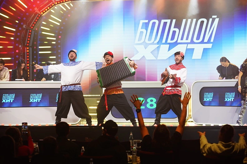 Участники шоу «Большой хит» на ТНТ
