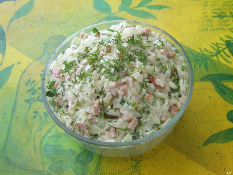 Бюджетная вкуснятина: салат с ветчиной