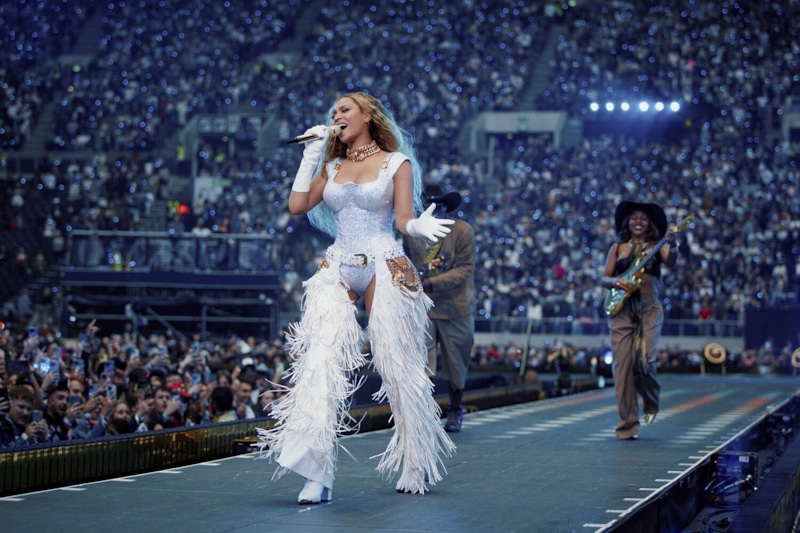 У Бейонсе похитили новые песни