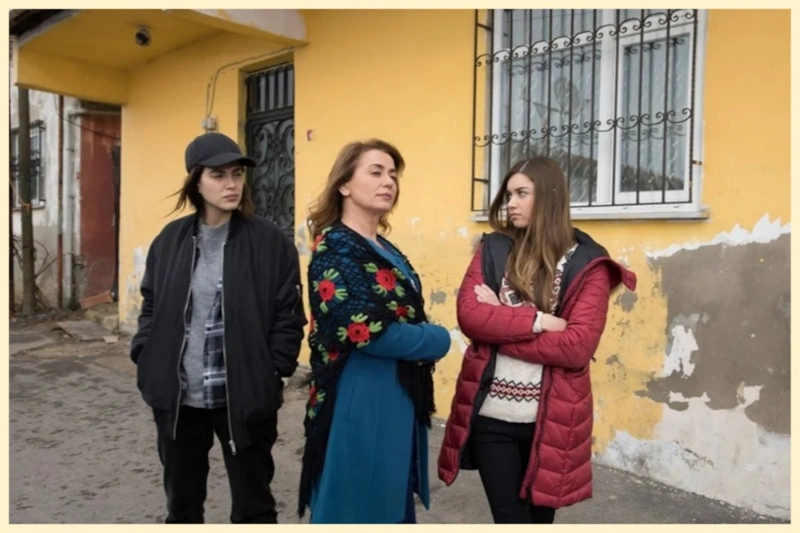 Кадр из сериала «Госпожа Фазилет и ее дочери» Кадр из сериала «Госпожа Фазилет и ее дочери»