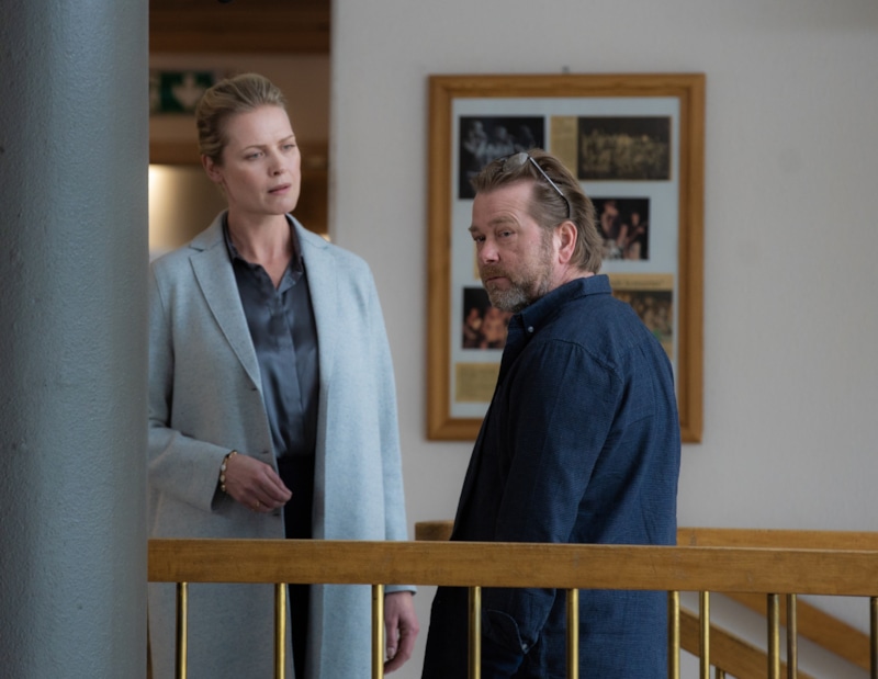 Сюннёве Макоди Лунд и Фритьов Сохейм в сериале «Рагнарёк»