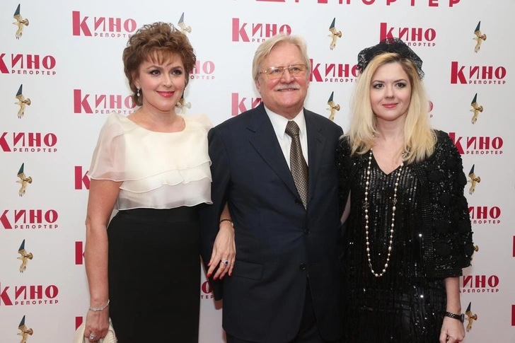 Ирина Кара, муж Юрий Кара и дочь Юлия Кара