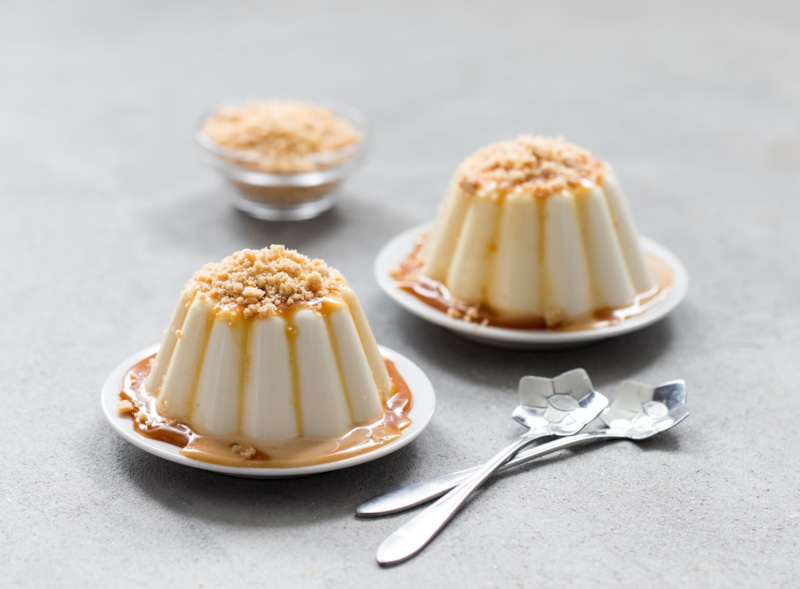 Французский десерт: бланманже с орехами