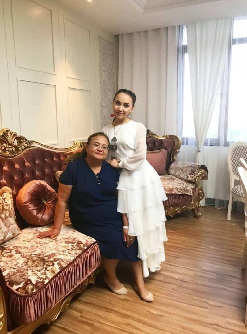 Гайни Алашбаева с дочерью Перизат Кайрат