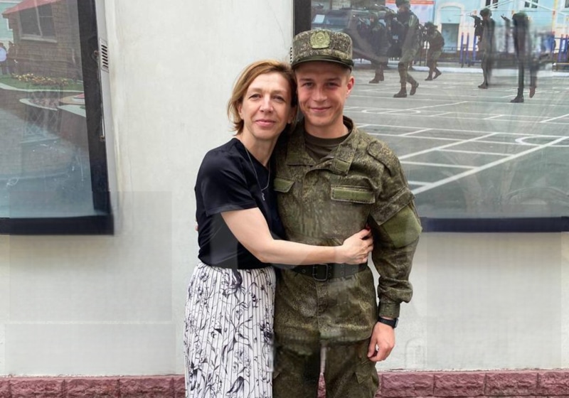 Глеб Калюжный «служит с кайфом» и набрал в армии 8 кг Глеб Калюжный «служит с кайфом» и набрал в армии 8 кг