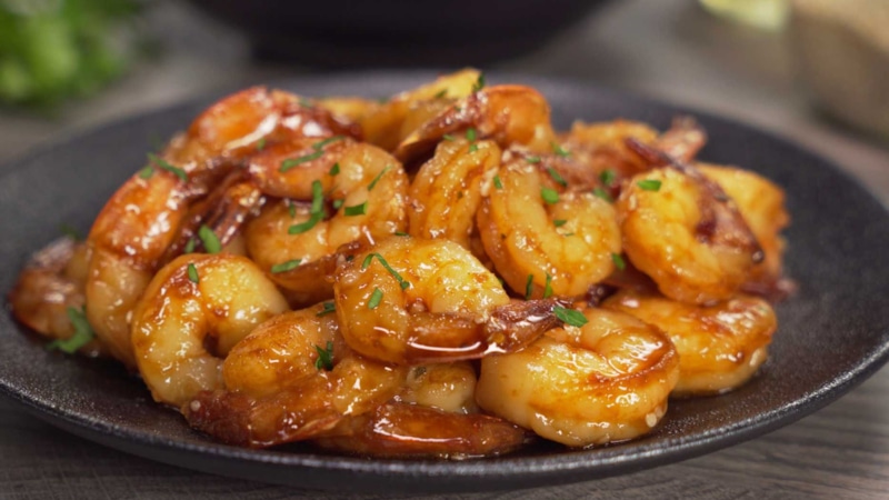 Креветки в воке: с чесноком и лимоном Креветки в воке: с чесноком и лимоном