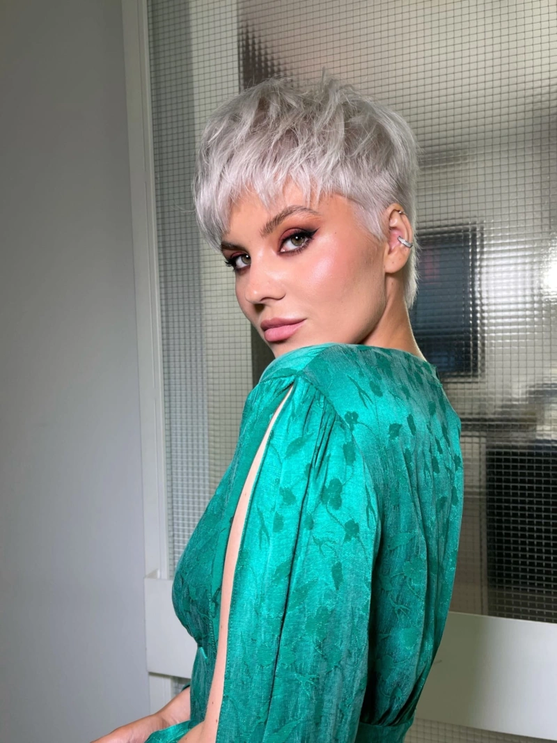 Прическа Шены Шульгиной Прическа Шены Шульгиной