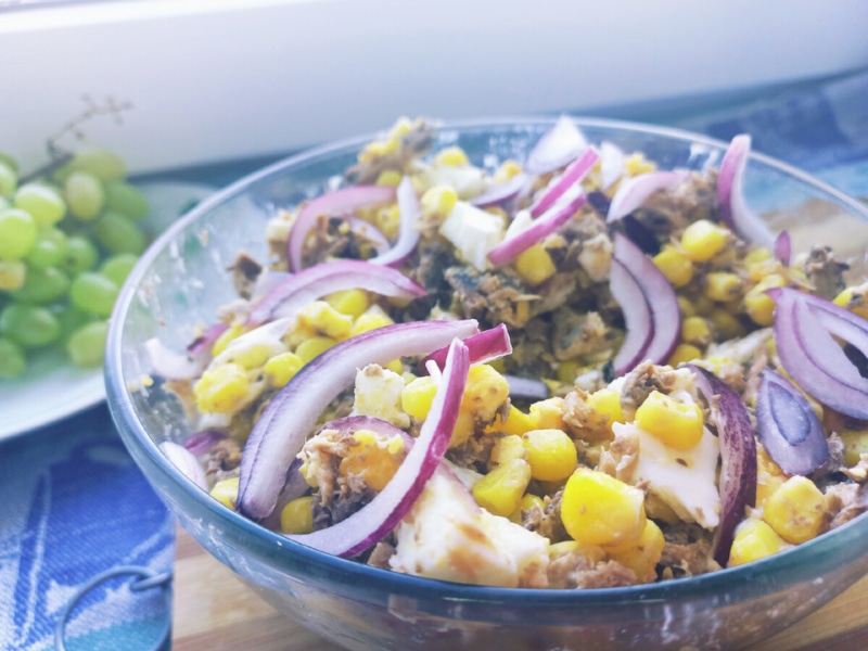 Салат с тунцом: нежность и хруст