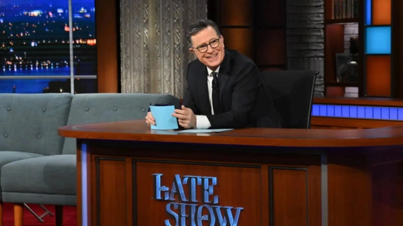 Стивен Кольбер — ведущий «Позднего шоу со Стивеном Кольбером» Стивен Кольбер — ведущий «Позднего шоу со Стивеном Кольбером»