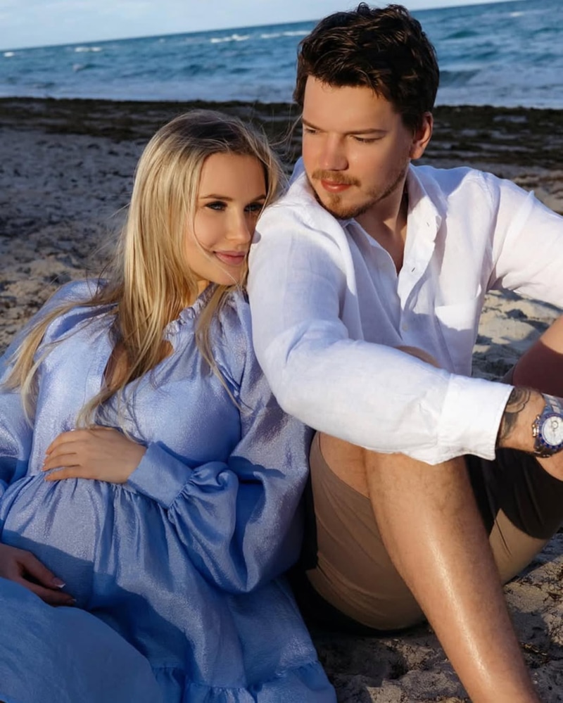 Илья Самсонов с женой