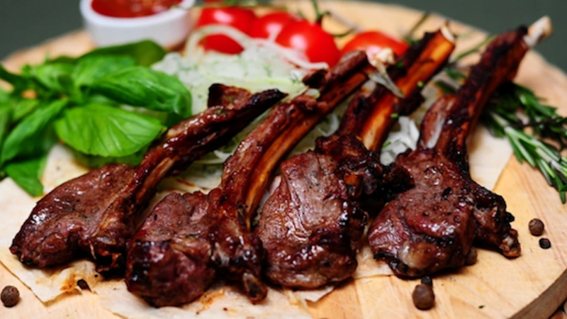 Пистолетики из баранины: жар и пряности