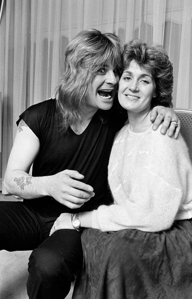 Оззи Осборн и Шэрон Осборн в молодости Оззи Осборн и Шэрон Осборн в молодости