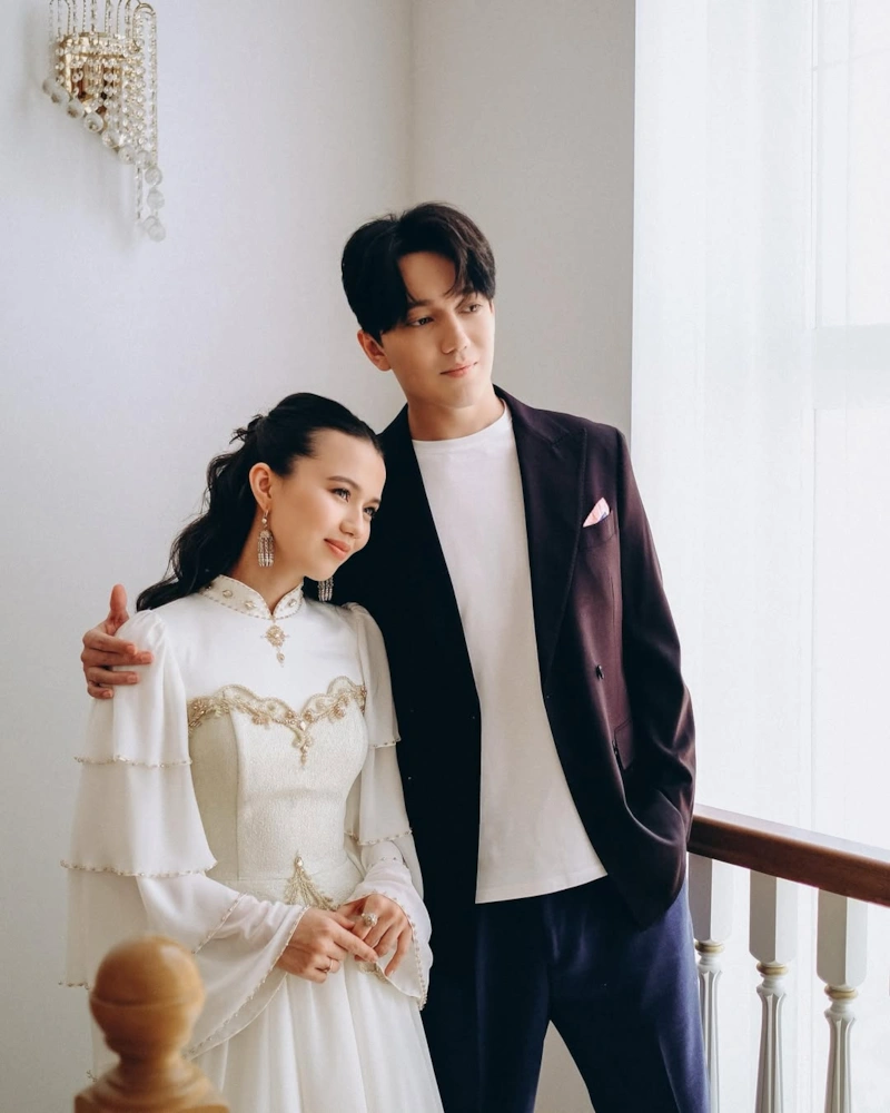 Димаш Кудайбергенов с сестрой Димаш Кудайбергенов с сестрой