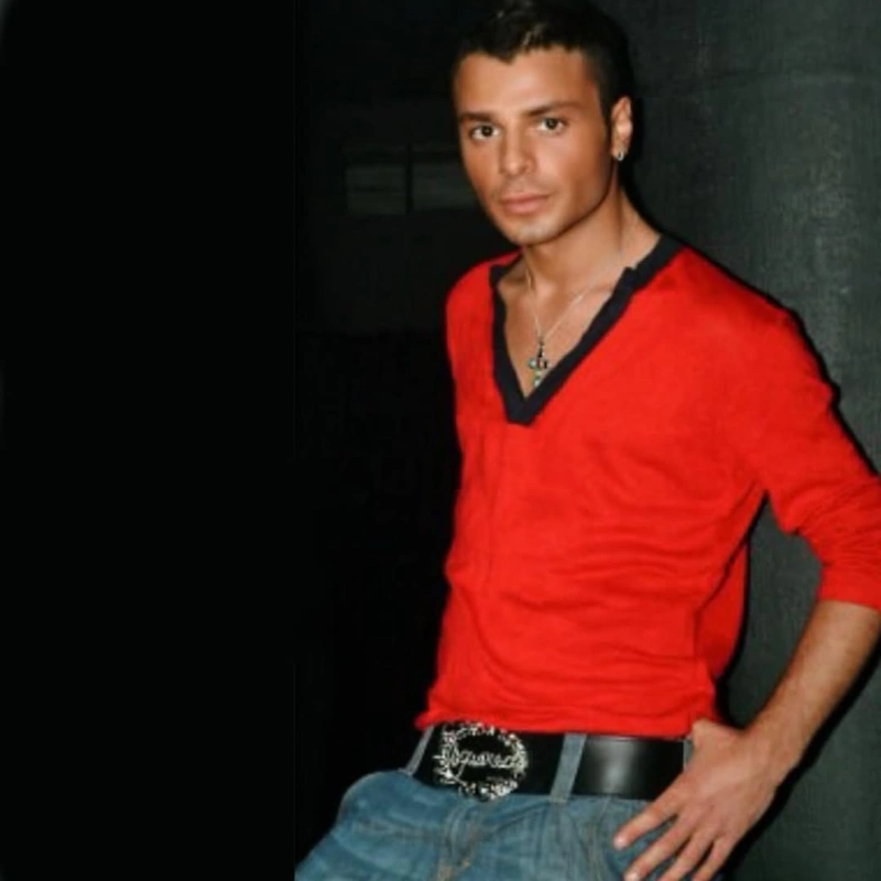 Александр Арутюнов в молодости