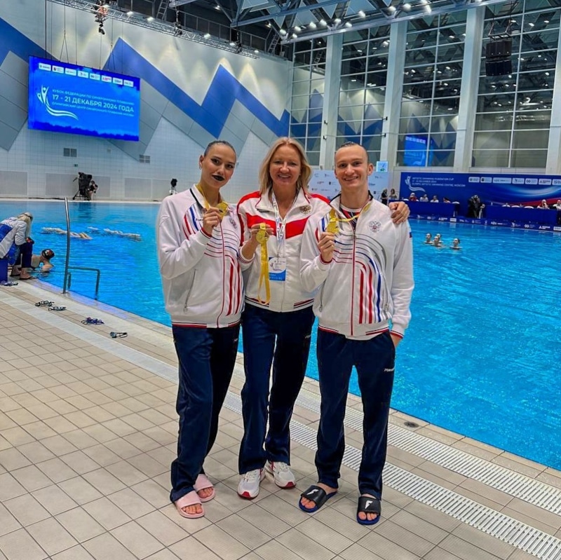 Майя Гурбанбердиева и Александр Мальцев с тренером Ганой Максимовой Майя Гурбанбердиева и Александр Мальцев с тренером Ганой Максимовой