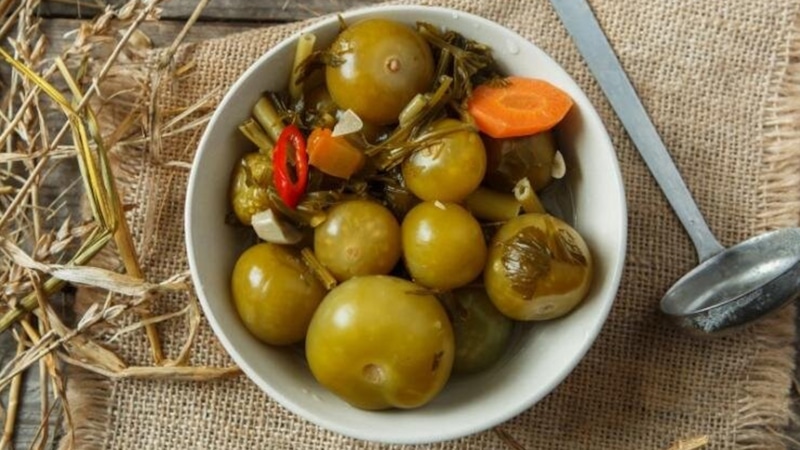Маринованный физалис: пикантно и ярко