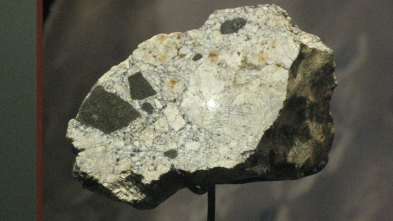 Гость из глубин Меркурия: камень из Сахары Гость из глубин Меркурия: камень из Сахары