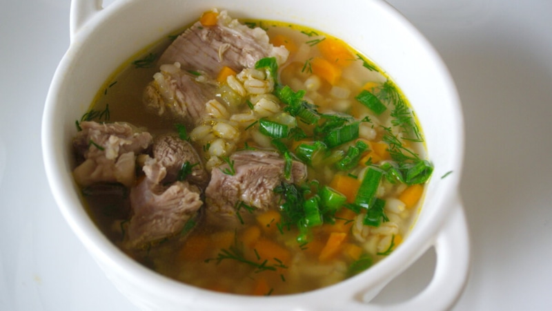 Сытный суп: баранина и перловка Сытный суп: баранина и перловка