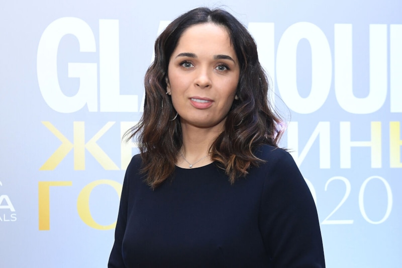 Юлия Ахмедова села в лужу, пытаясь найти мужчину на сайте знакомств Юлия Ахмедова села в лужу, пытаясь найти мужчину на сайте знакомств