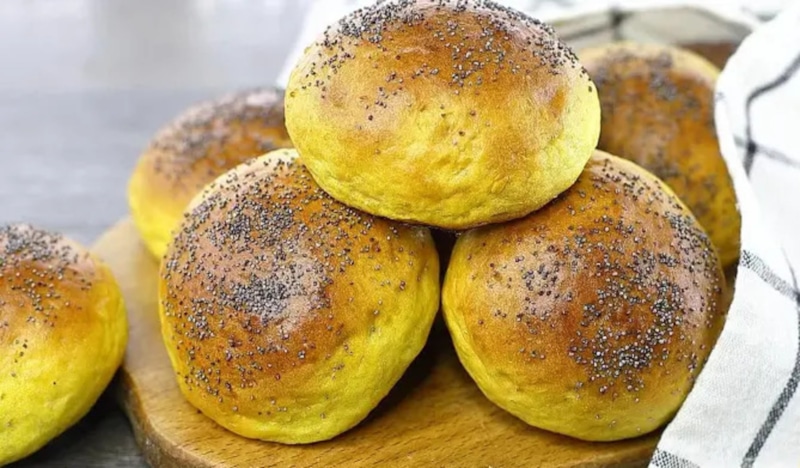 Булочки с маком: тыквенная выпечка
