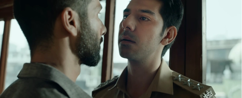 Кадр из фильма «Дева» Кадр из фильма «Дева»