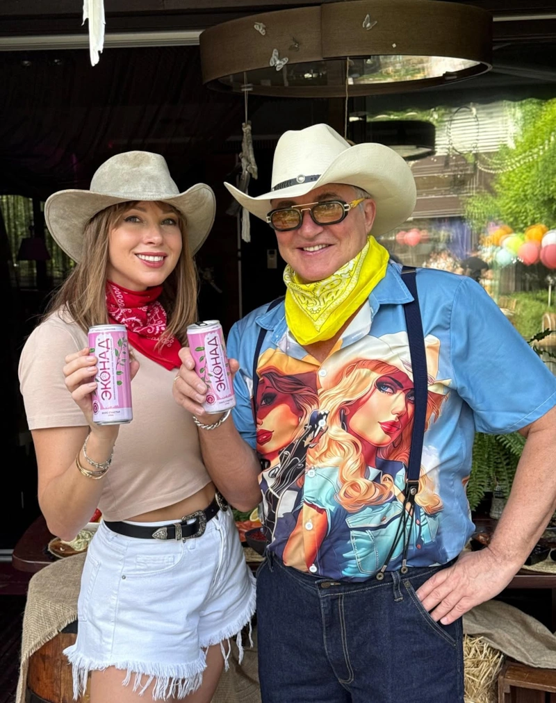 Полина Диброва и похудевший Дмитрий Дибров