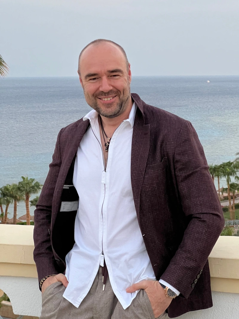 Роман Товстик — вице-президент компании по производству БАДов