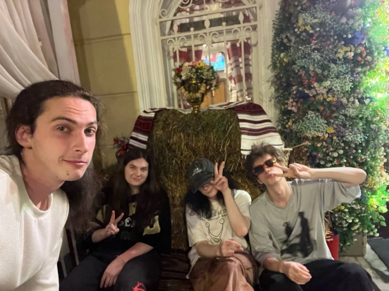 CUPSIZE и его группа