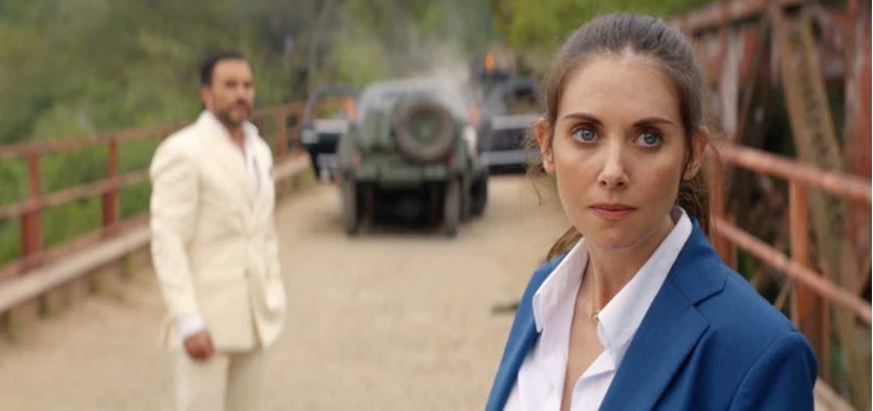 Элисон Бри в фильме «Телохранитель на фрилансе» Элисон Бри в фильме «Телохранитель на фрилансе»