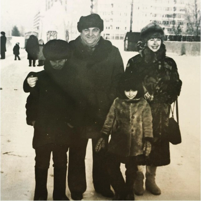 Вероника Житницкая с родителями