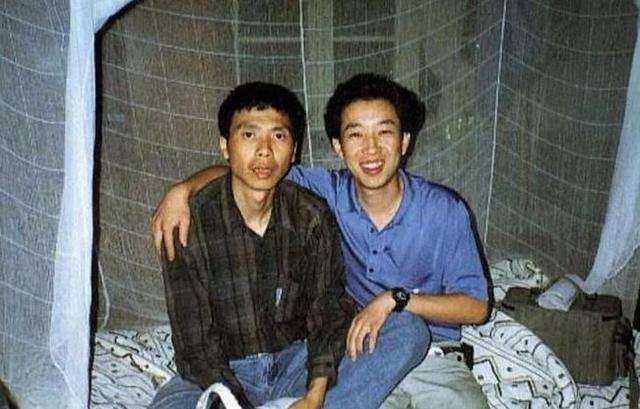 Фэн Сяоган в молодости 