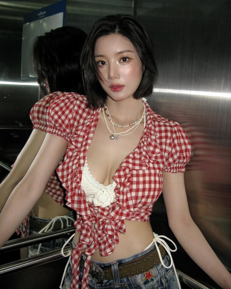 Квон Ын Би — лидер герл-группы IZ*ONE