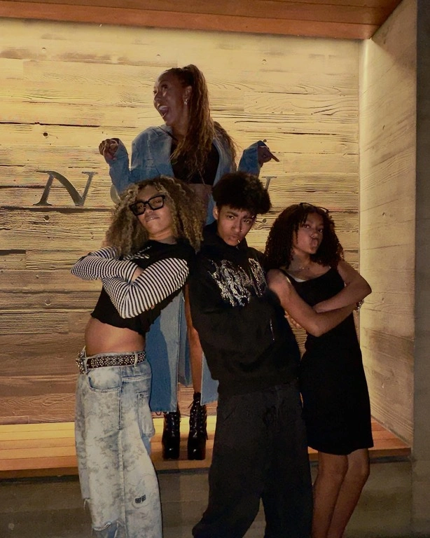 Мелани Браун с детьми