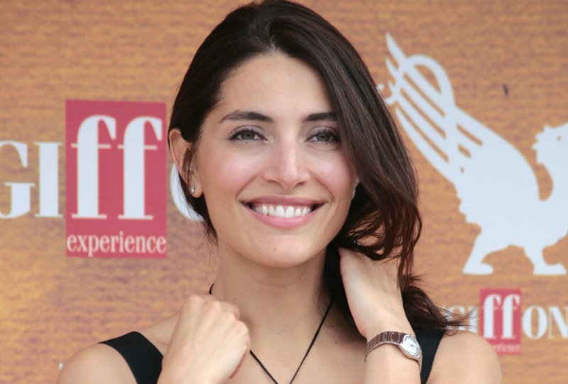 Девушка Бонда из «Казино Рояль» забеременела в 47 лет