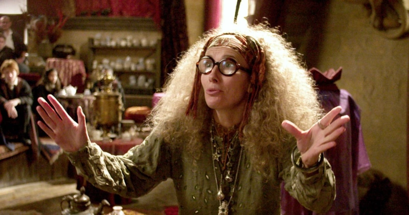 Эмма Томпсон в фильме «Гарри Поттер и орден феникса»