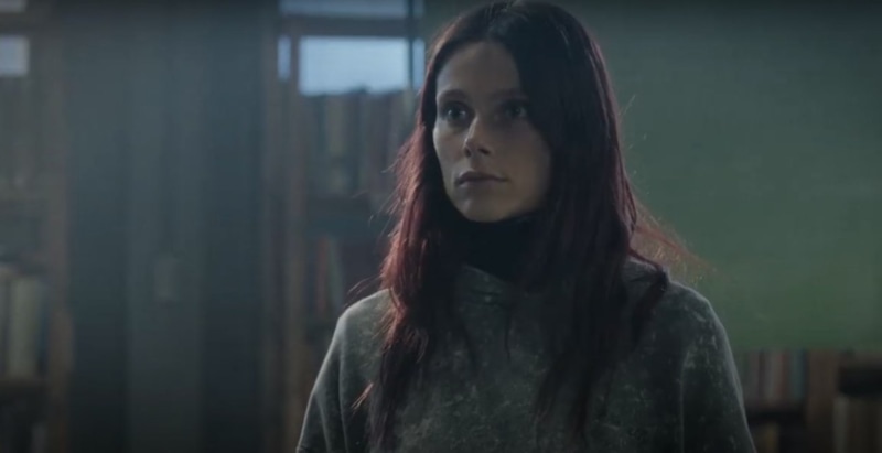 Валентина Зенере в сериале «В грязи» Валентина Зенере в сериале «В грязи»