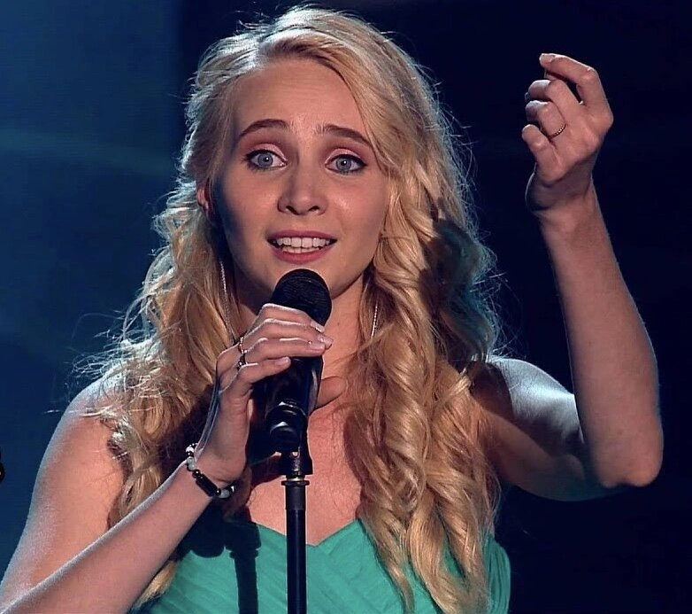 Дарья Январина в шоу «Голос»